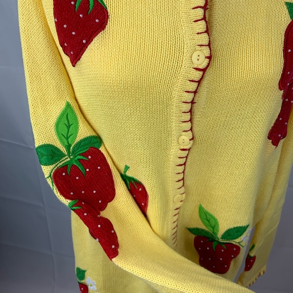 Cardigan , yellow with embroider strawberries 🍓 - Picture 3 of 5